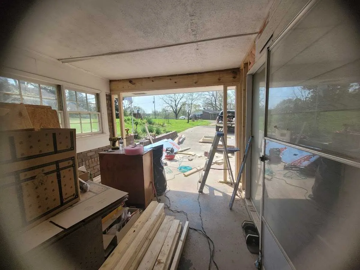 Air movers and dehumidifier for Drying & Dehumidification in Pleasant Hill